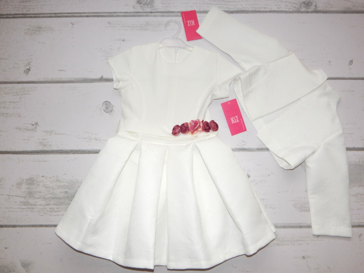Elegancka, rozkloszowana sukienka Tosia z bolerkiem (ecrue) Elegancka, rozkloszowana sukienka Tosia z bolerkiem (ecrue)