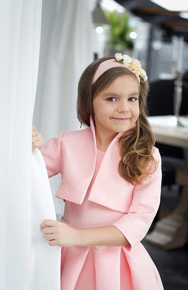Elegancka, rozkloszowana sukienka Tosia z bolerkiem (róż) Elegancka, rozkloszowana sukienka Tosia z bolerkiem (róż)