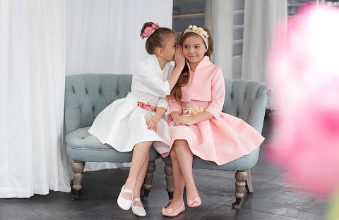 Elegancka, rozkloszowana sukienka Tosia z bolerkiem (róż) Elegancka, rozkloszowana sukienka Tosia z bolerkiem (róż)