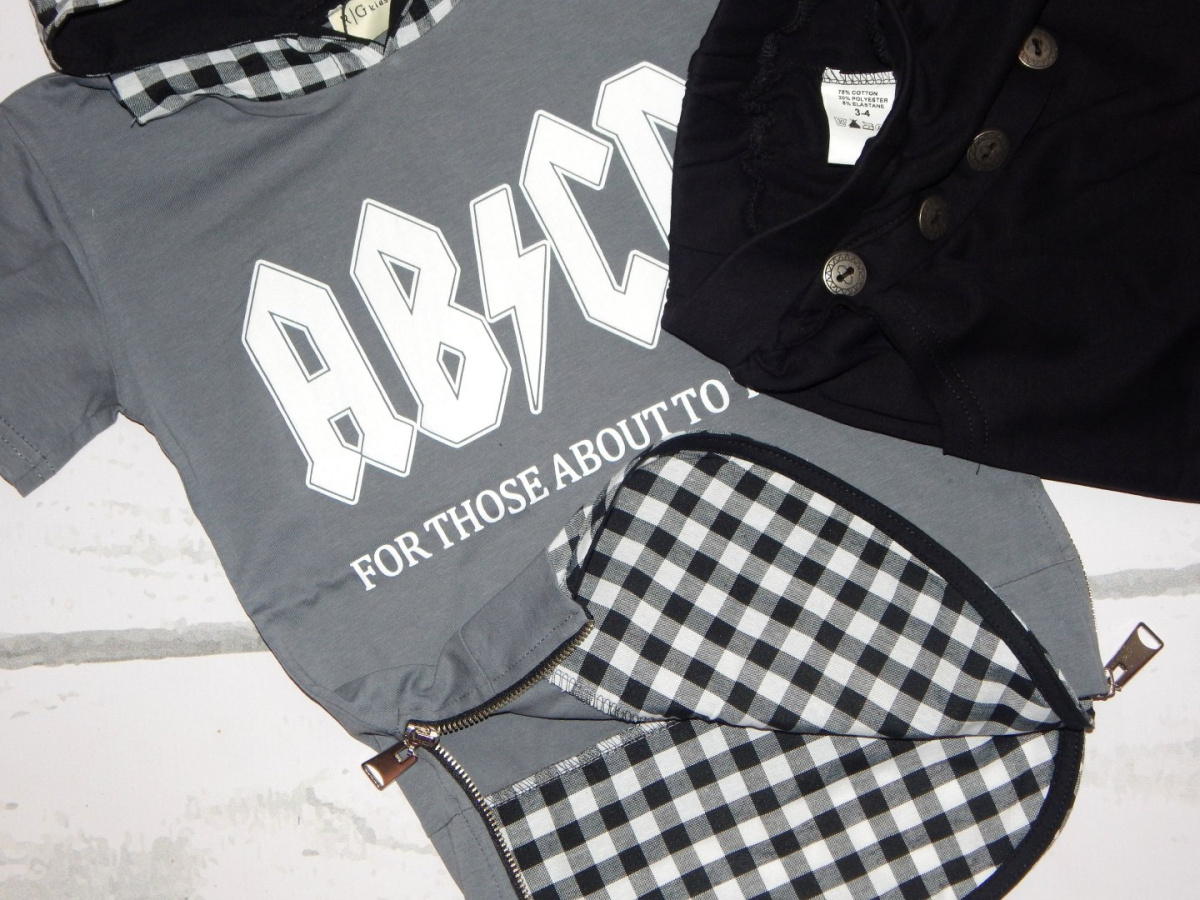 Zestaw AB/CD - stalowa bluza z kapturem 2w1 i czarne baggy Zestaw AB/CD - stalowa bluza z kapturem 2w1 i czarne baggy