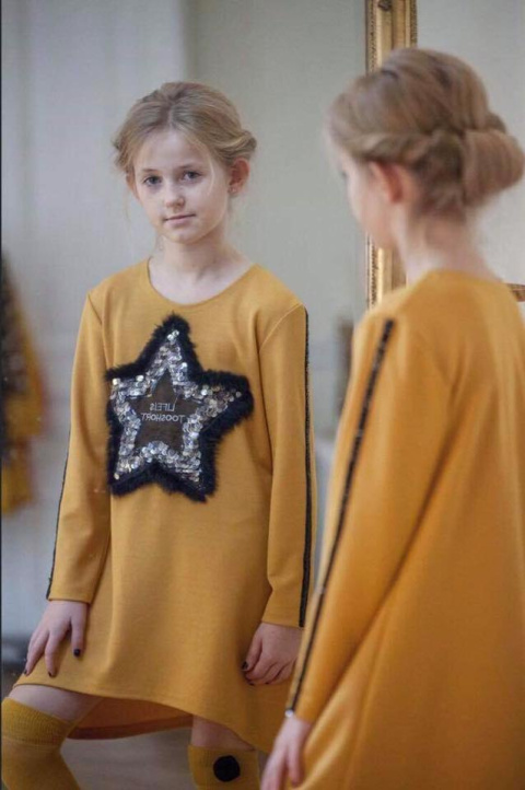 Asymmetric tunic LISA with fur star Asymmetric tunic LISA with fur star