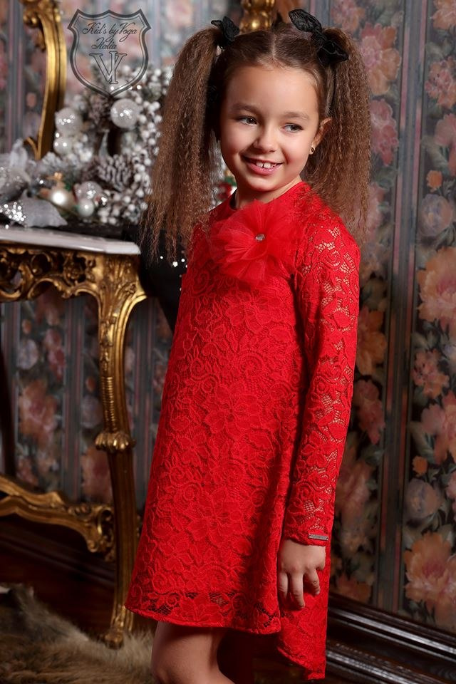 Elegant dress with lace Elegant dress with lace