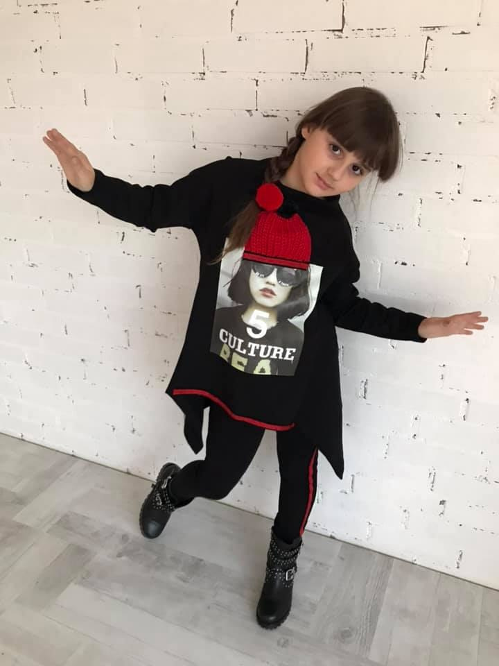 BLANKA tunic with 3D and real tassel BLANKA tunic with 3D and real tassel