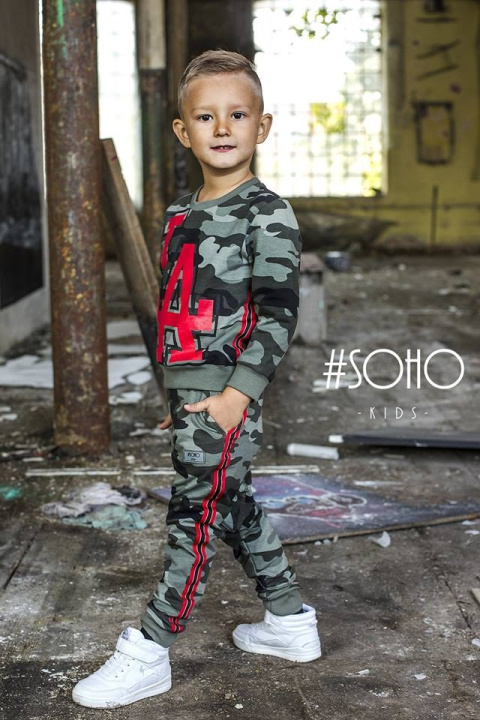 Set of moro LA: printed sweatshirt and pants Set of moro LA: printed sweatshirt and pants