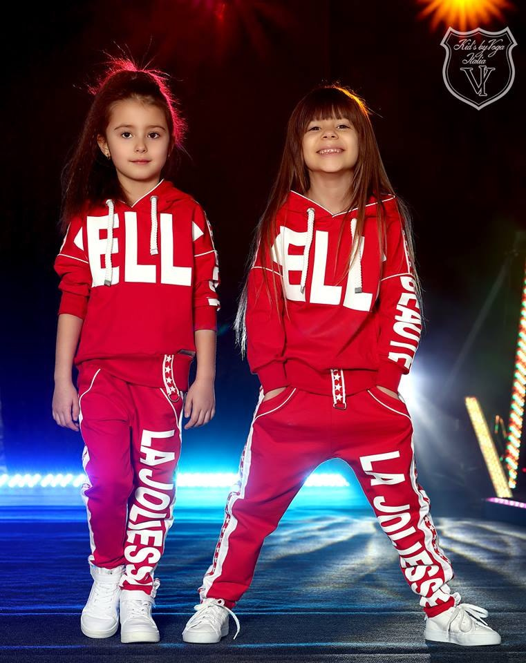 Red tracksuit BELLE BEAUTE Red tracksuit BELLE BEAUTE