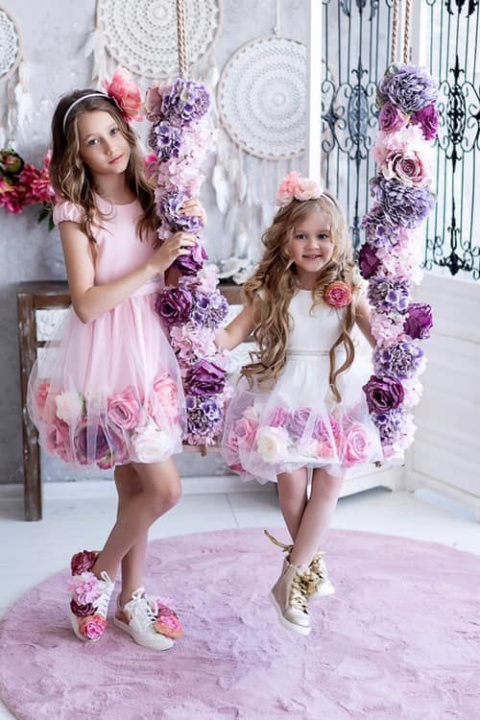 Exclusive ladies ' knitted dress flower Exclusive ladies ' knitted dress flower