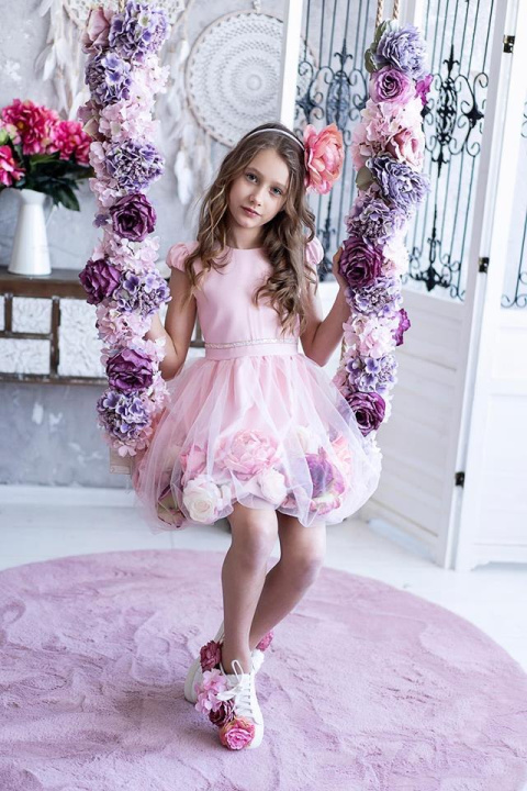 Exclusive ladies ' knitted dress flower Exclusive ladies ' knitted dress flower