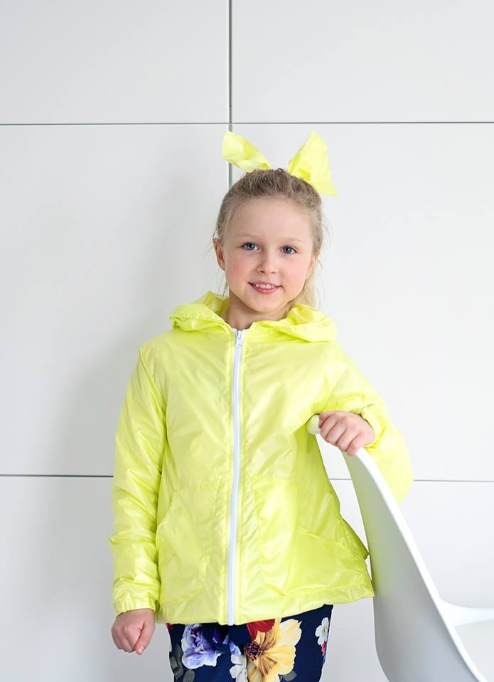 Immaculate windbreaker jacket with hood and baskinka Immaculate windbreaker jacket with hood and baskinka