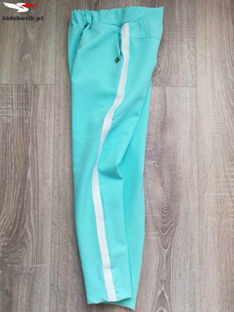 Pastel set LOL on the screen and 7/8 pants with stripes-Mint Pastel set LOL on the screen and 7/8 pants with stripes-Mint