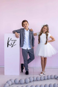 Sports an elegant suit IWO with shirt included. Sports an elegant suit IWO with shirt included.