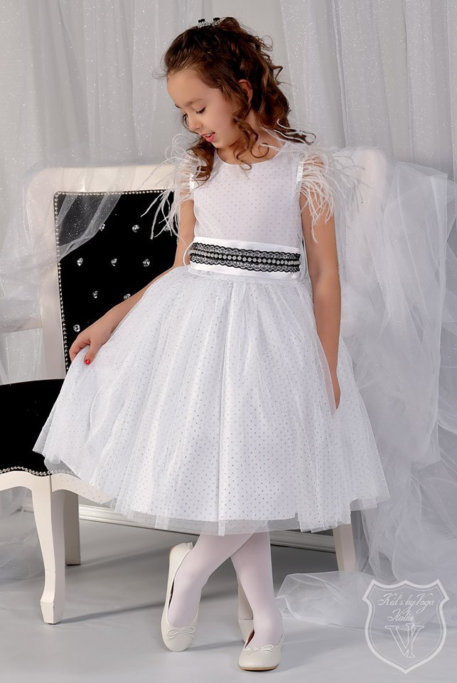 Elegant ladies ' knitted dress FEATHERS from bolerkiem Elegant ladies ' knitted dress FEATHERS from bolerkiem