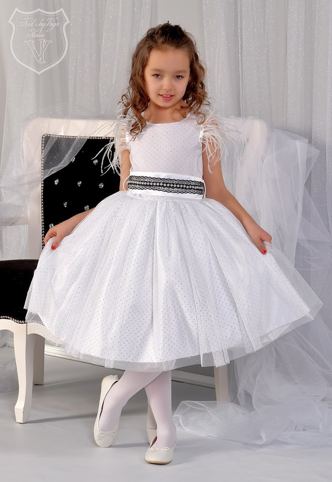Elegant ladies ' knitted dress FEATHERS from bolerkiem Elegant ladies ' knitted dress FEATHERS from bolerkiem