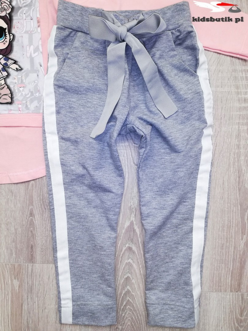 2 piece/tracksuit LOL with a bow and side stripes 2 piece/tracksuit LOL with a bow and side stripes