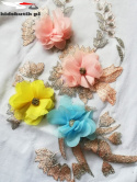 Bluzka z haftem i kwiatami 3D - biała