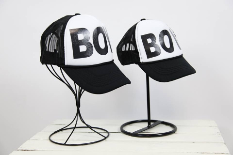 Hat with a visor and BOY net Hat with a visor and BOY net