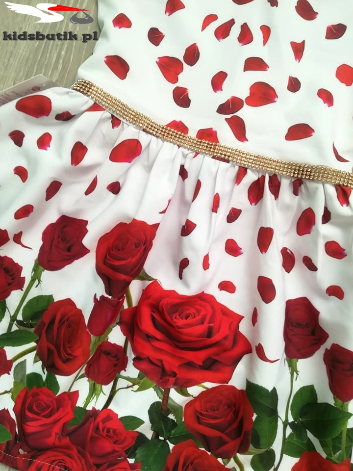 Elegant dress with RED ROSES Elegant dress with RED ROSES
