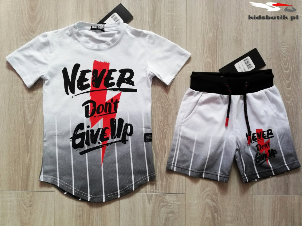 Summer Set NEVER DON'T GIVE UP-White Summer Set NEVER DON'T GIVE UP-White