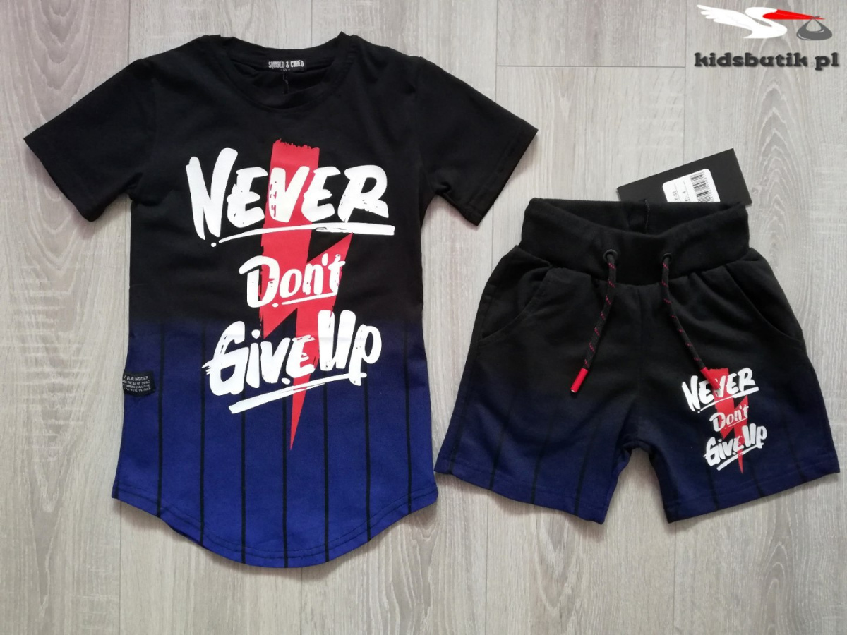 A complete set of sports NEVER DON'T GIVE UP-black with blue A complete set of sports NEVER DON'T GIVE UP-black with blue