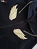 Płaszcz ANGEL ze złotymi skrzydłami - czarny