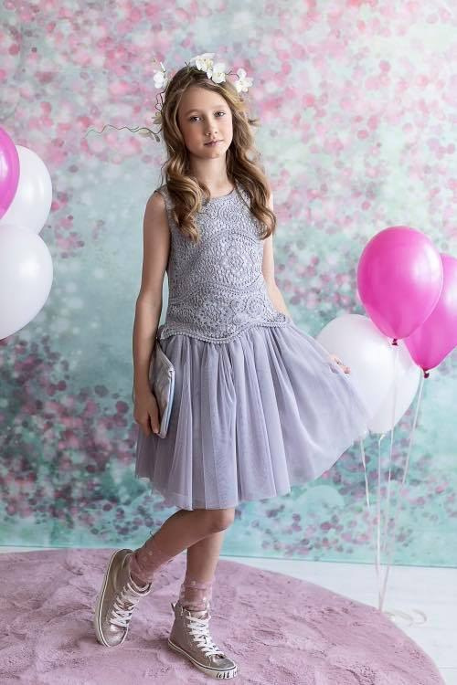 Elegant dress with a corset with a guipure Elegant dress with a corset with a guipure