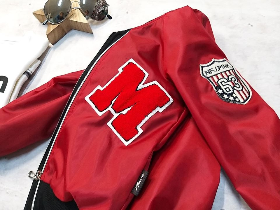 Immaculate bomber jacket on the fleece with M - black Immaculate bomber jacket on the fleece with M - black