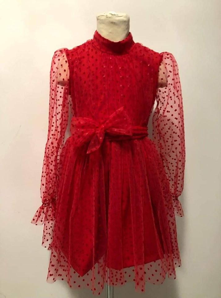 Victoria's occasional dress with tulle in peas - red Victoria's occasional dress with tulle in peas - red