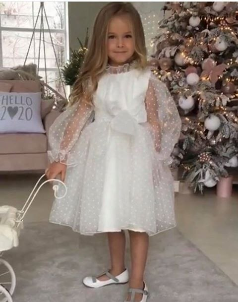 Victoria's occasional dress Victoria's occasional dress