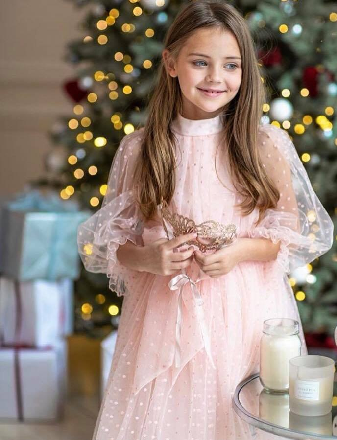 Victoria's occasional dress with tulle in peas - powder edible pink Victoria's occasional dress with tulle in peas - powder edible pink