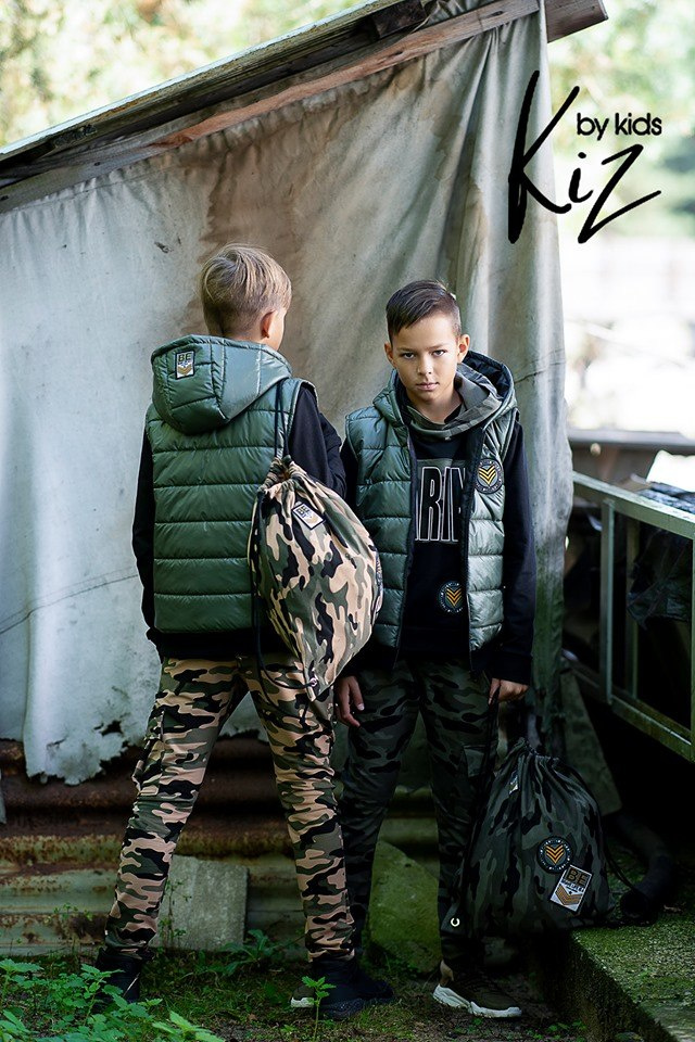 Quilted REBEL vest with hood and stripes Quilted REBEL vest with hood and stripes