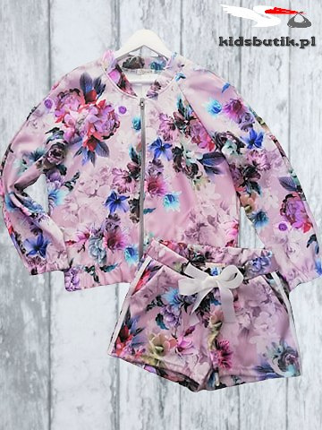 Shorts with floral print, bow and lanterns Shorts with floral print, bow and lanterns
