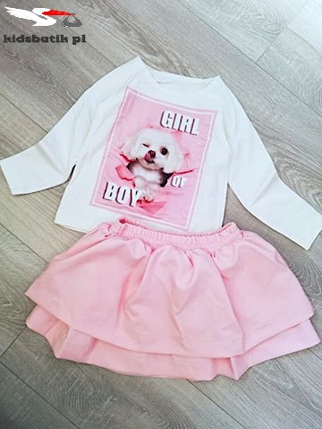 Pastel set with a dog Pastel set with a dog