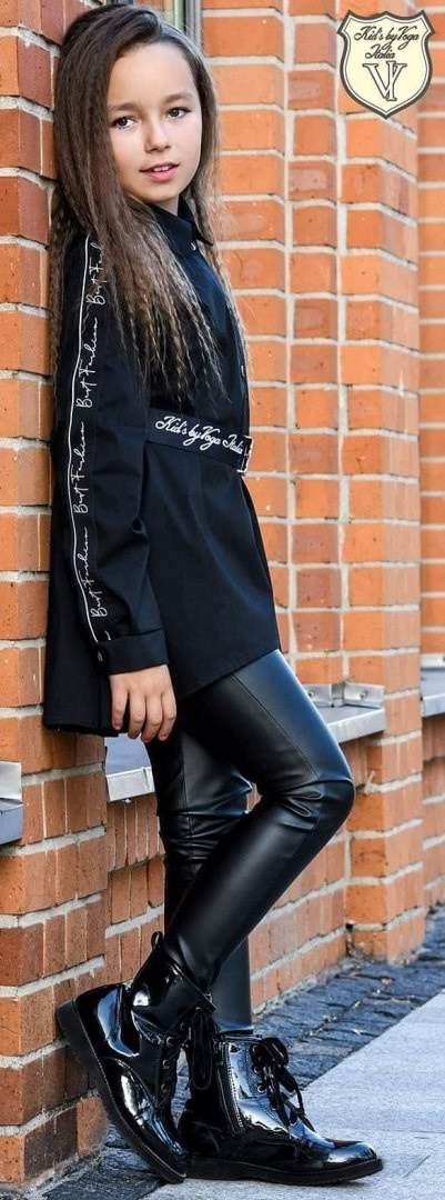 Asymmetric long VOGA shirt/tunic with eye-catching tape and strap Asymmetric long VOGA shirt/tunic with eye-catching tape and strap