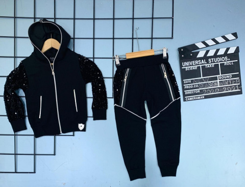 Tracksuit with sequins and sliders Tracksuit with sequins and sliders