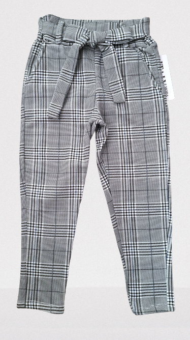Elegantly sports a shepherd's Plaid pants with decorative bow Elegantly sports a shepherd's Plaid pants with decorative bow