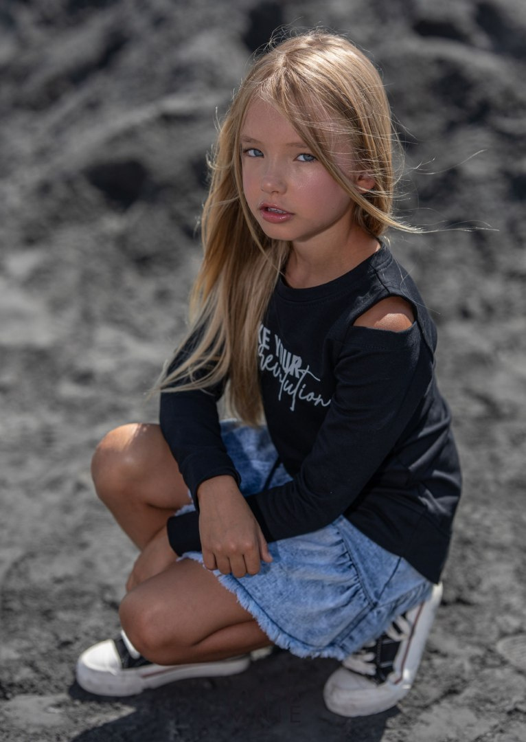 REVOLUTION ICE DYE BLUE DENIM SKIRT (FABRIC) REVOLUTION ICE DYE BLUE DENIM SKIRT (FABRIC)