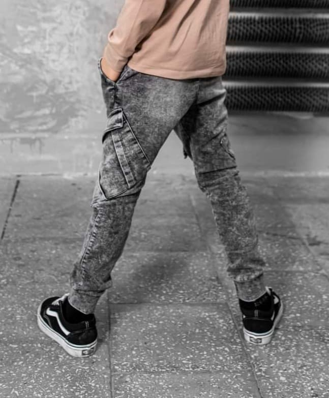 Denim pants dekatyzowane with pockets - graphite Denim pants dekatyzowane with pockets - graphite