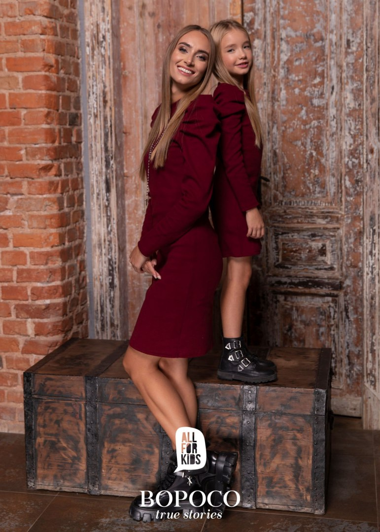 Dress with ruffled sleeves Dress with ruffled sleeves