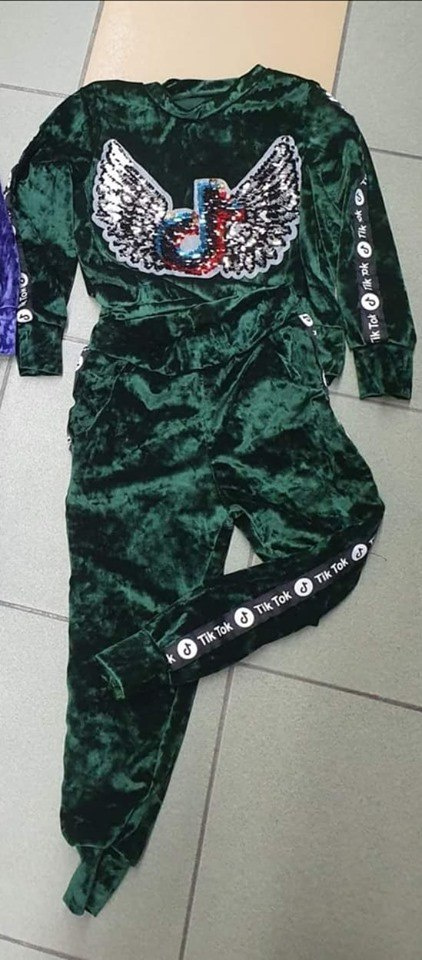 Velour tracksuit TIK TOK magic sequins and tapes - bottle green Velour tracksuit TIK TOK magic sequins and tapes - bottle green
