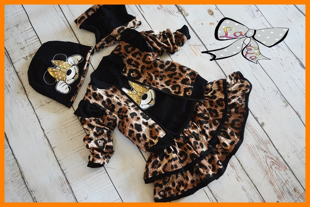 PANTHER KIT with frills PANTHER KIT with frills