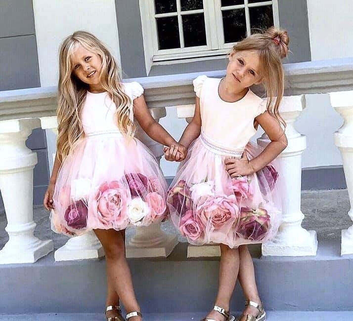 Exclusive ladies ' knitted dress flower Exclusive ladies ' knitted dress flower