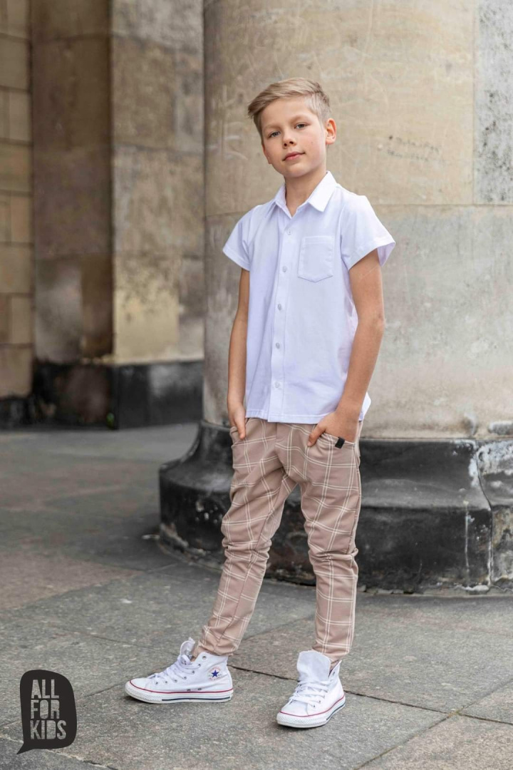 Elegantly sporty light grey checkered suit with fly included Elegantly sporty light grey checkered suit with fly included