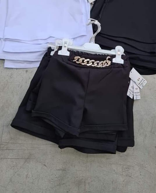 Short shorts / shorts GOLD CHAIN - black Short shorts / shorts GOLD CHAIN - black