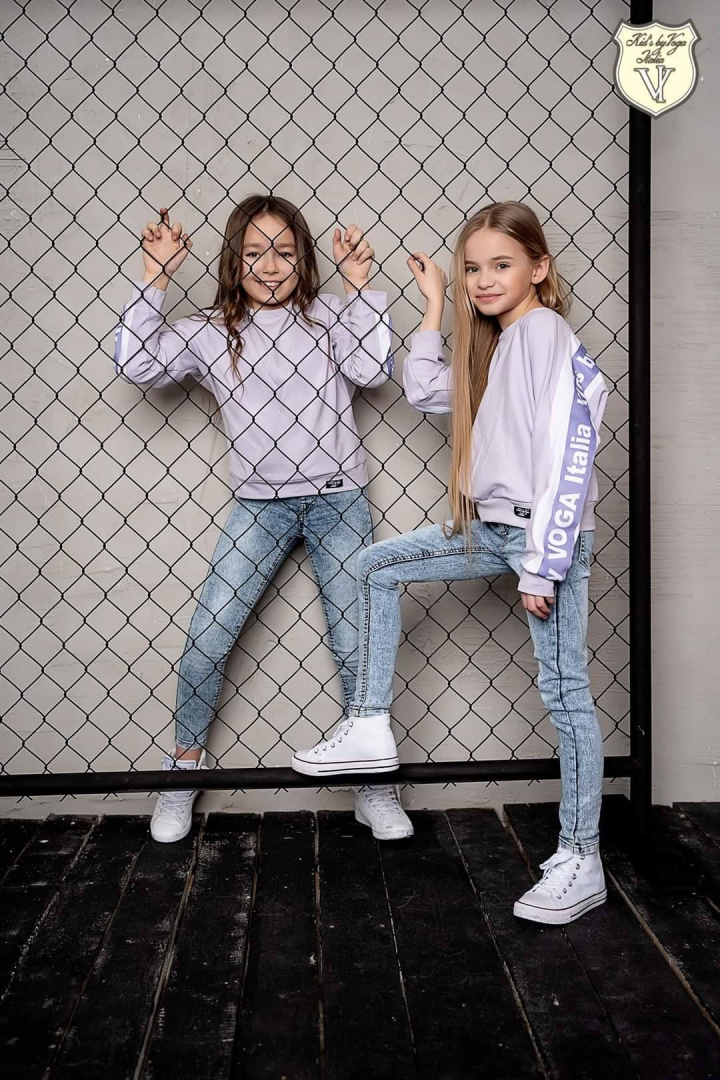 VOGA purple sweatshirt with tape on the back VOGA purple sweatshirt with tape on the back