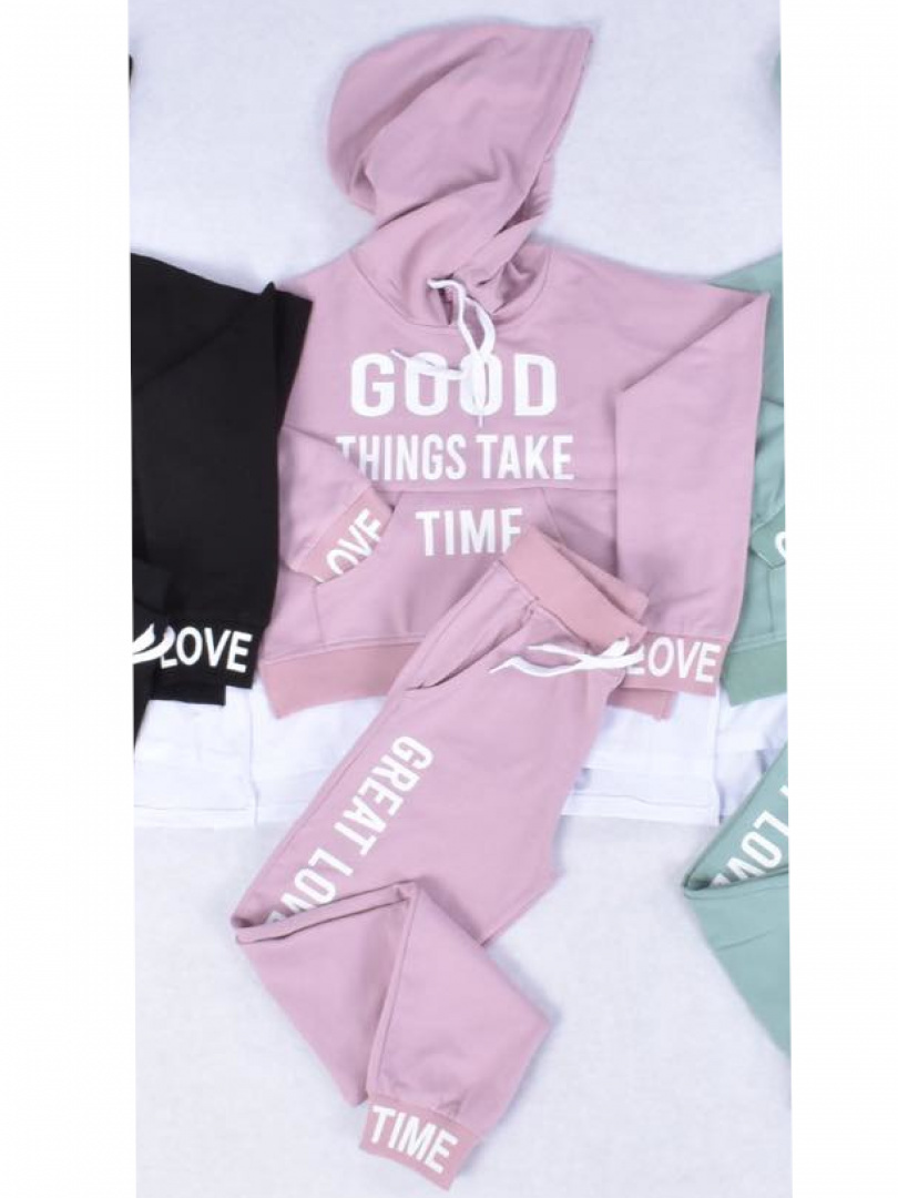 GOOD THINGS TAKE TIME tracksuit set - powder pink GOOD THINGS TAKE TIME tracksuit set - powder pink