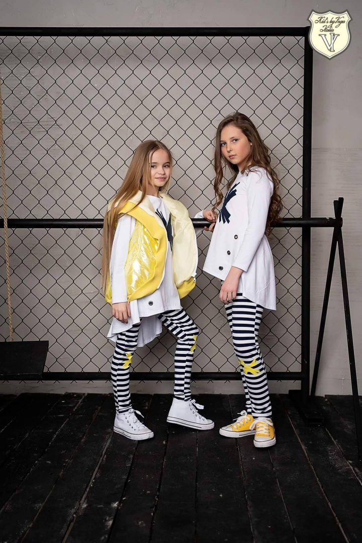 Set X - tunic and striped leggings Set X - tunic and striped leggings