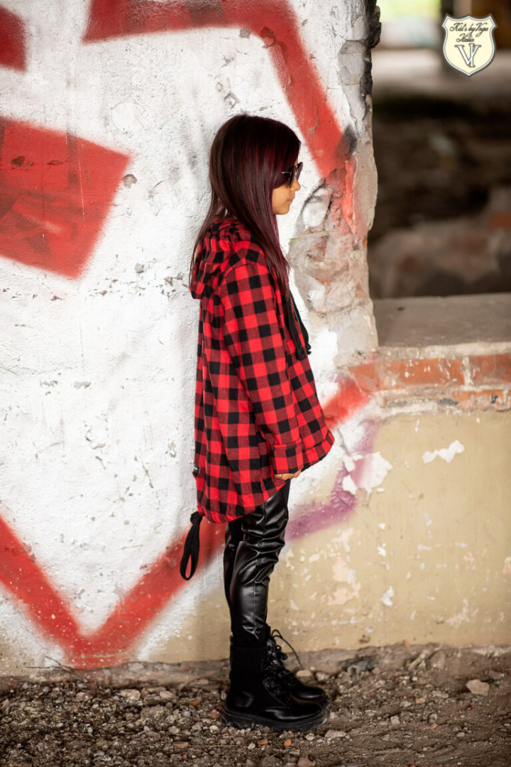 Black leggings with eco-leather inserts Black leggings with eco-leather inserts