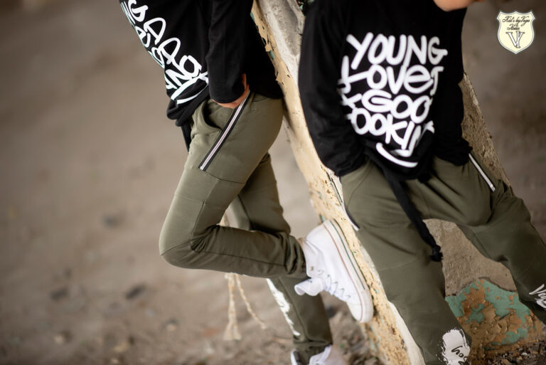 YOUNG set with prints YOUNG set with prints