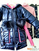 Pikowany, zimowy płaszcz VOGA GIRL z pomponikami