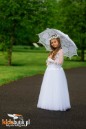 Biała, długa sukienka do Komunii z koronką w kwiaty, tiulem i perełkami