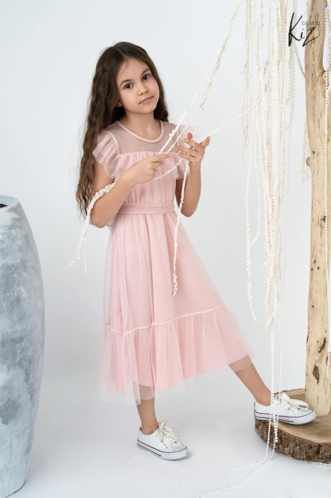 Elegancka sukienka Falbanka z tiulowym paskiem - pudrowy róż Elegancka sukienka Falbanka z tiulowym paskiem - pudrowy róż